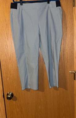 Simply Vera Vera Wang Capri Pants NWT